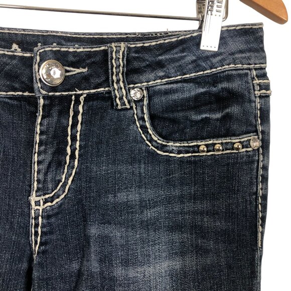 L.A. Idol Denim Capris Sz 9 Jrs Low Rise Dark Wash Flap Pockets Embellished - Picture 7 of 13